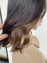 ヘアデザイン マノス(hair design mano's)&nbsp;大人フェミニン/インナーカラー/ヌーディーベージュ