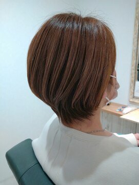 ヘアーリゾート モアナ(hair Resort moana) ☆大人かわいい耳掛けショート☆