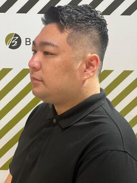 バーバーバー 四谷(BARBER-BAR) 大人の刈り上げスタイル