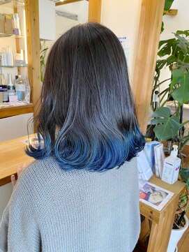 ギャラクシー ヘアードレッサーズ(galaxy hairdressers) 黒髪卒業ちょこっとカラーでオシャレブルー裾カラー