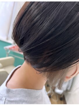 エヌプラス ヘアー(N+ hair) 前下がりショート