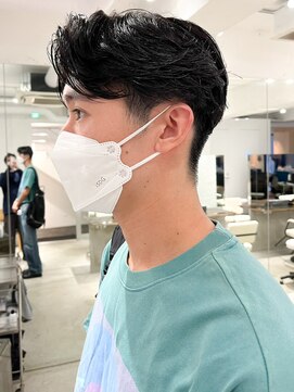 ロイ 南青山 表参道(ROI) メンズカットセンターパートマッシュニュアンスパーマ