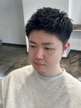 ザ オーダー(THE ORDER) スパイキーショ－トツイストスパイラルパーマメンズカット