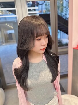 クム(kumu) 暗めグレージュカラー