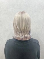 フーチー クーチー アマティー 豊中店(FUCHI KUCHI amati)&nbsp;@fuchi_kuchi.okada［豊中,髪質改善/ウルフカット/ホワイト］