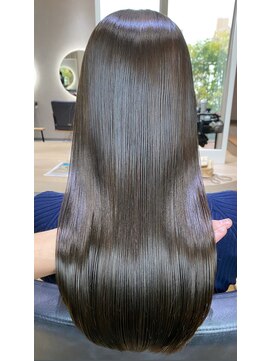 ジーナ 福岡天神(Zina) Khaki Grayge × オージュア7STEP髪質改善トリートメント