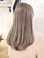 イメチェン外ハネボブ美髪ワイドバングレイヤー韓国ブリーチなし
