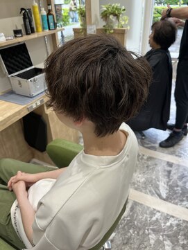 マノア(Manoa) シャドウパーマ