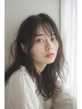 ルアナ(Luana) 透明感シアンベージュスタイル