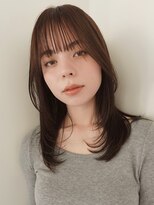 ディッセンバー 神宮前(December)&nbsp;ミディアム/ブリーチなし/顔まわりレイヤー