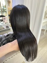 アミュー(amiu)&nbsp;最高級髪質改善のツヤ感と暗め透明感グレージュ