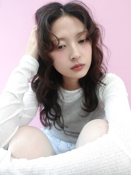 エヴリンアンドペイジ(Evelyn&paige) コテ巻き/透明感カラー【神戸元町/水原】