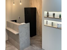 バルム ヘアー(BALUM hair)の雰囲気（店内は天井が広く、落ち着いた空間です。）