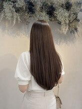 ハチ(Hachi)&nbsp;艶感ナチュラルストレートロング