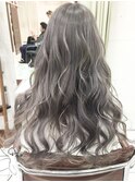 ブリーチWカラー　ホワイトアッシュグレージュロング