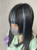 ディー エメ(D-aimer-)&nbsp;フロントにポイントのエメラルドグリーンエクステ