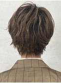 大人ヘアスタイル癖毛ニュアンスにイメチェンナチュラルショート
