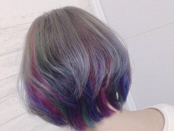 アーティーヘアー(Arty hair)の写真/【谷町6丁目駅から徒歩2分/完全予約制】骨格、髪質を見極めてご提案*ダメージレスカラーで理想の髪色へ♪