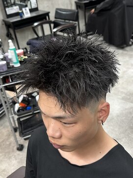 イーラ(era) スパイキージェットパーマ/メンズ/刈り上げ/眉毛/ツイスト