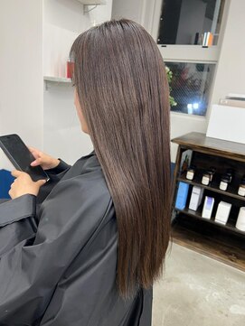 エピックバイファン 竹ノ塚(epc by F.U.N) ブリーチなしのツヤツヤ透明感カラー