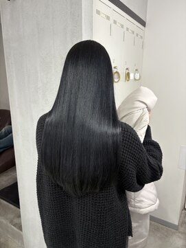 リュンヌ(Lune) 艶感ブルーブラック/暗髪/美髪/透明感カラー/YU96