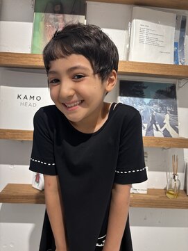 サークル(CIRCLES) キッズカット・ピクシーカット