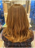 〈wave和合店〉ベージュ コテ巻き アレンジ フリンジカール