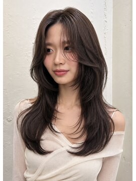 ベル 新宿(Belle) ロングヘア　レイヤーカット　毛流れヘア　大人ヘア　韓国ヘア