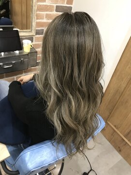 イズ 札幌店(is) ハイライトグラデーション