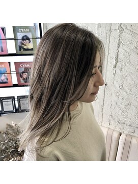 ペネロープ(Penelope) ［新宿］フレーミング/ハイライト/バレイヤージュ　担当　夕島