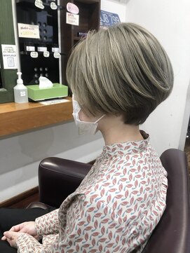 プラッキー(PLUCKY) ホワイトグレージュカラー