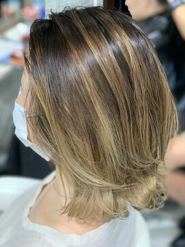 ミエルヘアーエスト 新宿店(mielhair est) バレイヤージュ×プラチナベージュ