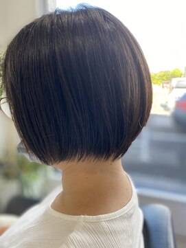 ガレリアエレガンテ 稲沢店(GALLARIA Elegante) 大人可愛い丸みショートボブ