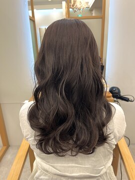  リュクスバトーバイトリコ 船橋南口店(Luxe BATEAU by tricot) 柔らかベージュ