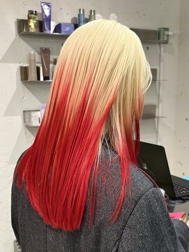 ダブ アオヤマ(DaB AOYAMA) ルーツカラーデザインカラー抜きっぱなしブリーチブロンドヘア