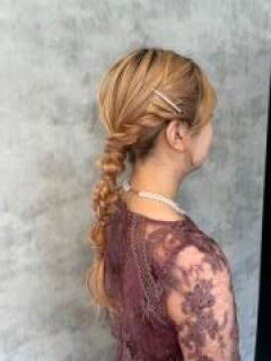 ヴィサージュ クラール(VISAGE klar) 編みおろしアレンジ