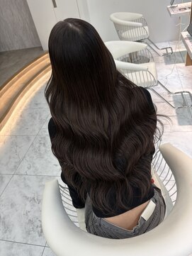 ロンドルピナス 小倉(Lond Lupinus) ミディアムヘア暗めカラー/デザインカラー/フェイスフレーミング