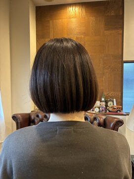 ボウベルズ ヘア アンド メイクアップ ドレッシング Bowbells hair&make up dressing グラデーションカラーのボブ