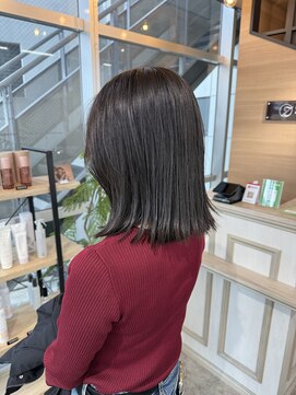 ジーナ 福岡藤崎(Zina) [Zina福岡藤崎]切りっぱなしボブ/グレージュ