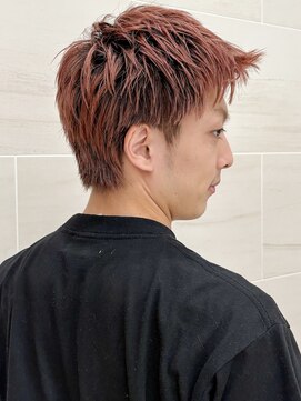 ピークアブー 銀座中央通り(PEEK-A-BOO) ビジネスマンにも人気なアップバングショートヘア