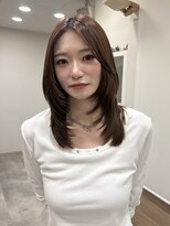 シェノン 武庫之荘(CHAINON)&nbsp;ストレートでもきまるミディアムレイヤー