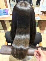 セブンベルベット(7 Velvet)&nbsp;髪質改善縮毛矯正＋アッシュグレー　【博多】