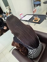 スリーヘアーデザインズ(Three Hair Designs) r