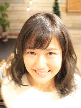 ラマハロ (La Mahalo) ブリーチを使わないＷアッシュｘゆるフワパーマ