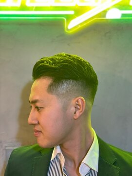 グリーディーフォックス 代々木(Greedy FOX) 韓国マッシュ/センタ-パ-ト/ツイストスパイラル/スキンフェード