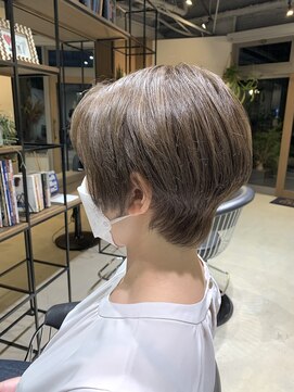 ユリイカビヨウシツ ショートレイヤー