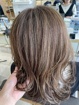 ダマーニ 表参道(DAMANI) イメチェン白髪ぼかしハイライトカラー[表参道/青山]