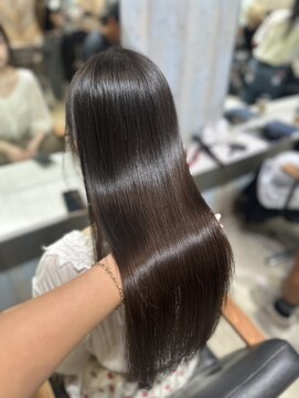 フリーラ 京都河原町三条店(freera) プレミアムストレート 縮毛矯正