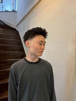 ビーバイエイトジェンツ(Bee by EIGHT GENTS)&nbsp;波巻きツイストスパイラル/リバースセンターパート/心斎橋