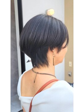 ソレイユ ホワイト(SOLEIL white) ◇スタイリッシュハンサムショート◇